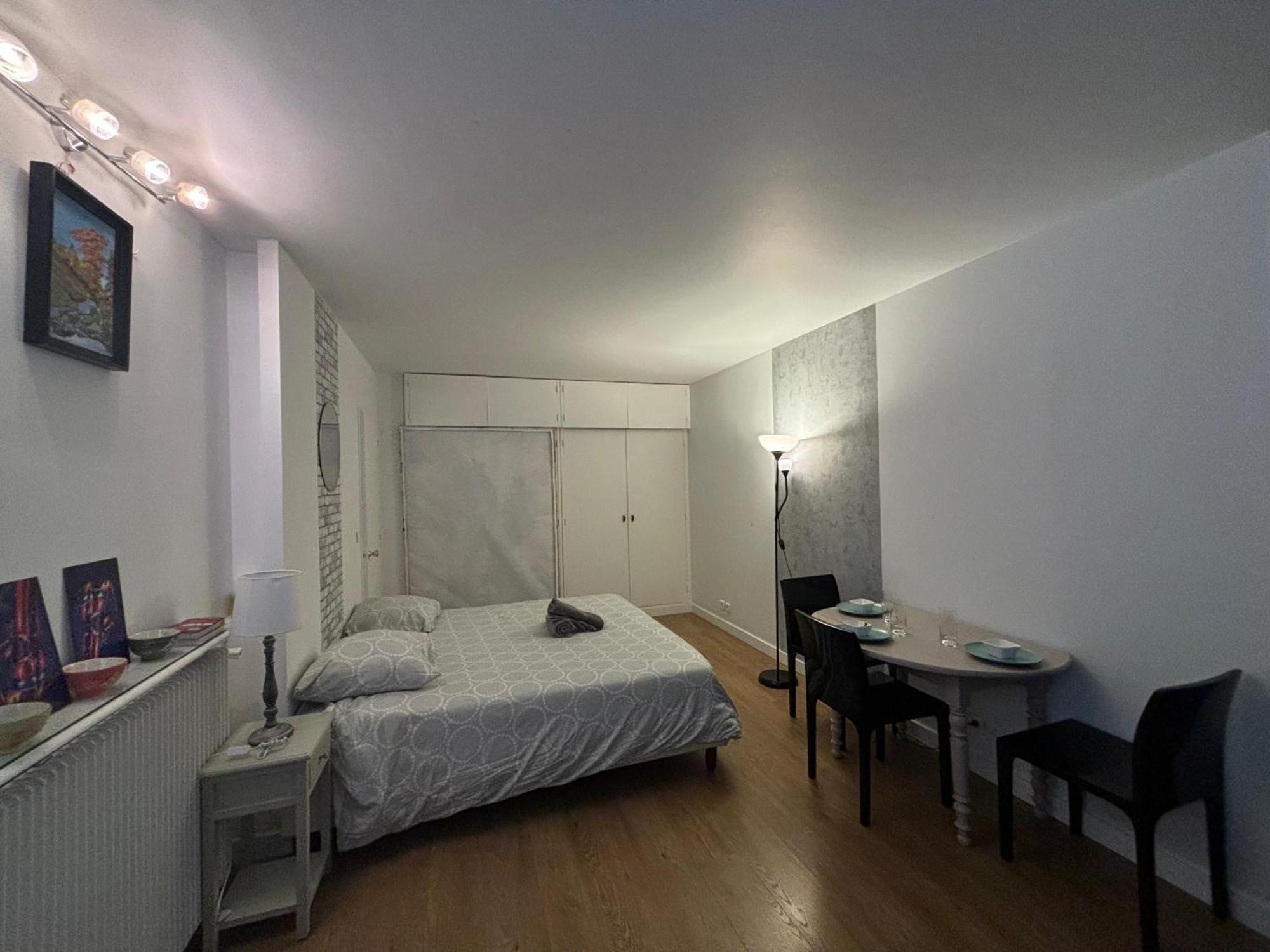 Appartement Des Champs Elysees Paris Exterior foto
