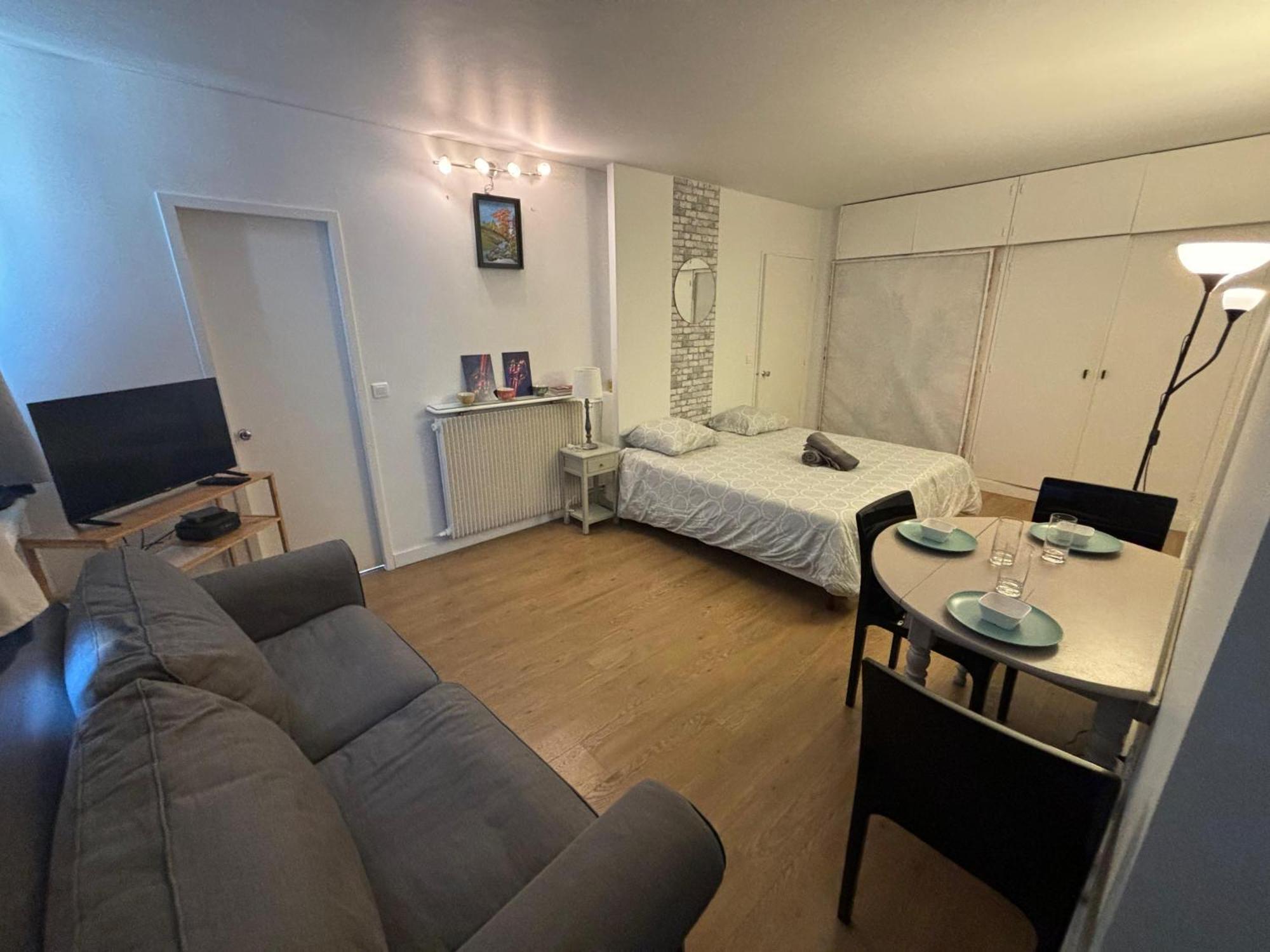 Appartement Des Champs Elysees Paris Exterior foto